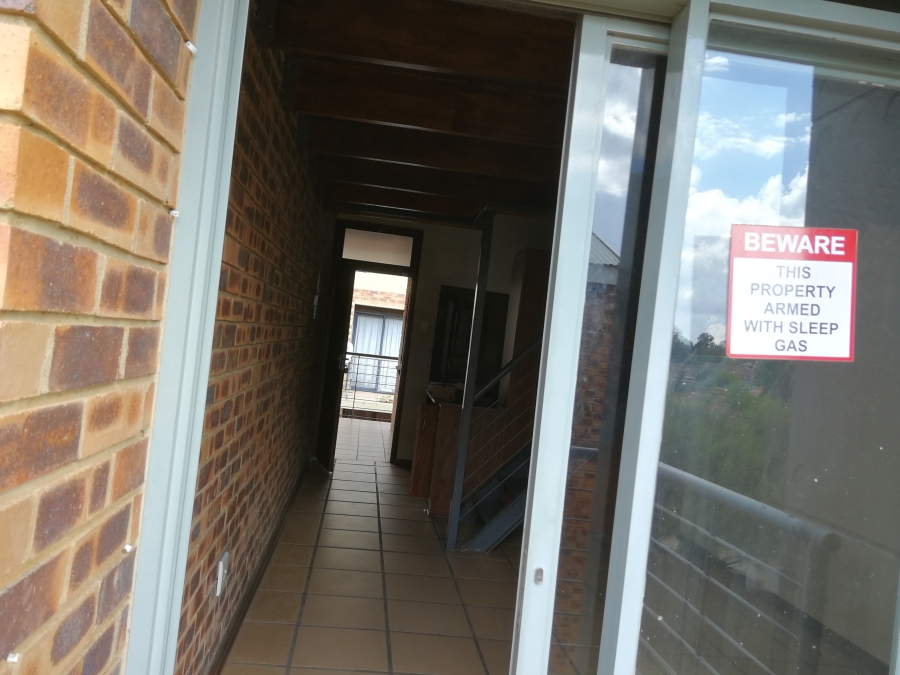 To Let 1 Bedroom Property for Rent in Dassie Rand North West